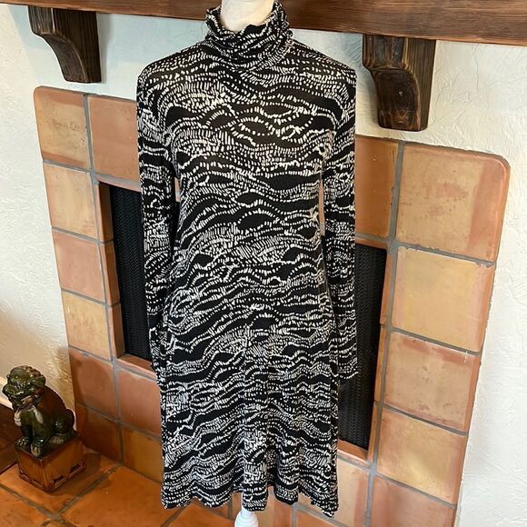 Anthropologie Black and Cream Maeve Stretch Turtleneck Swing Dress, SP! - Picture 1 of 10